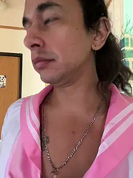 Pokazy przed kamerką – TranSexualJade95