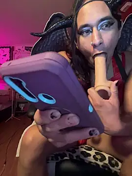 TranSexualJade95 webcam show