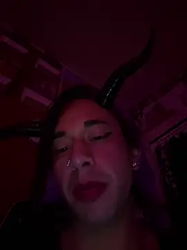 TranSexualJade95 Adlı Modelin Web Kamerası Şovu
