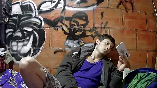 alexandercruz webcam show