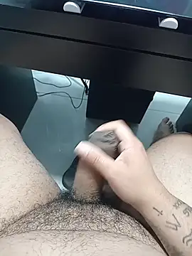 Oswaldorivas2607 webcam show