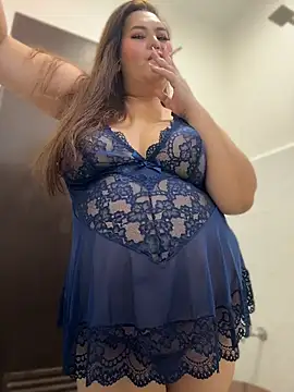 ashleygrahamts Show in webcam