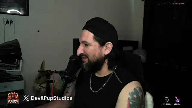 DevilPup75_ webkamerás műsora