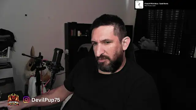 Pokazy przed kamerką – DevilPup75_