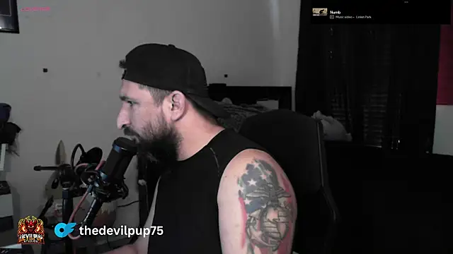 Show webcam de DevilPup75_