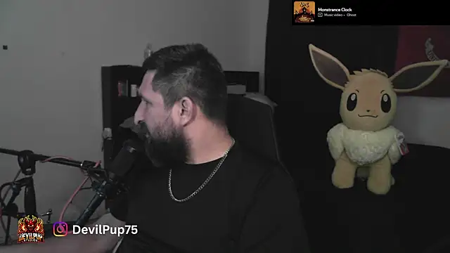 DevilPup75_ Show in webcam