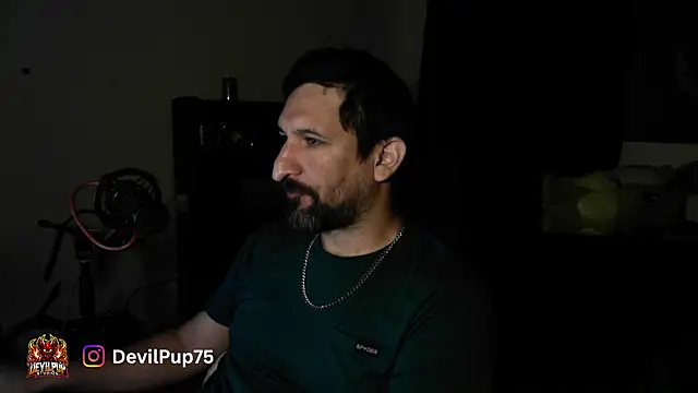 DevilPup75_ webkamerás műsora