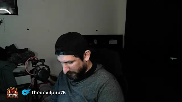 DevilPup75_'s Webcam Show