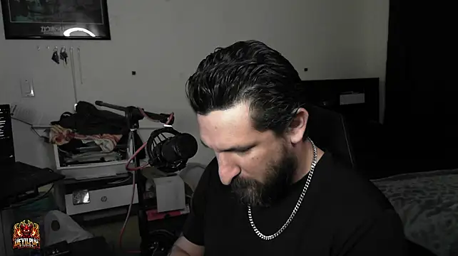 DevilPup75_ webkamerás műsora