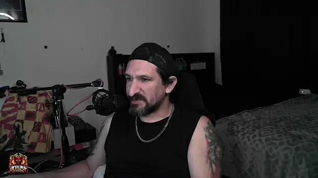 DevilPup75_ Webcam show