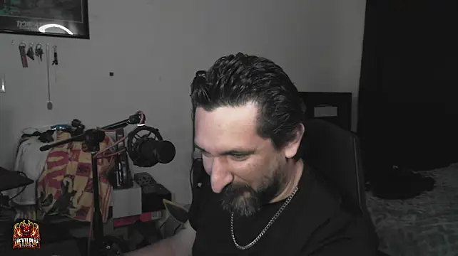 DevilPup75_ webkamerás műsora
