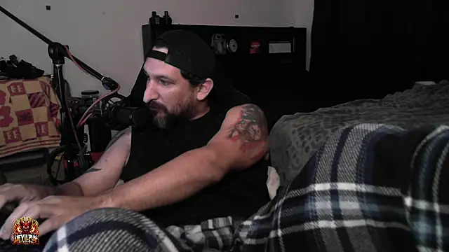 DevilPup75_ Webcam show