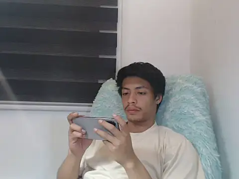 Asian_gregor Pertunjukan Webcam