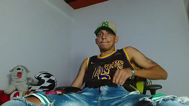 عرض كام skinny23cm
