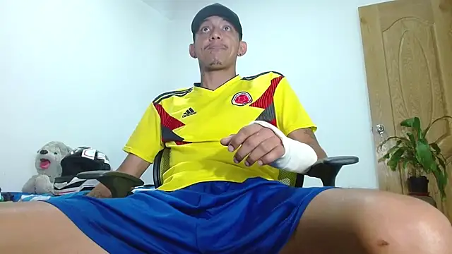 skinny23cm 网络视讯表演