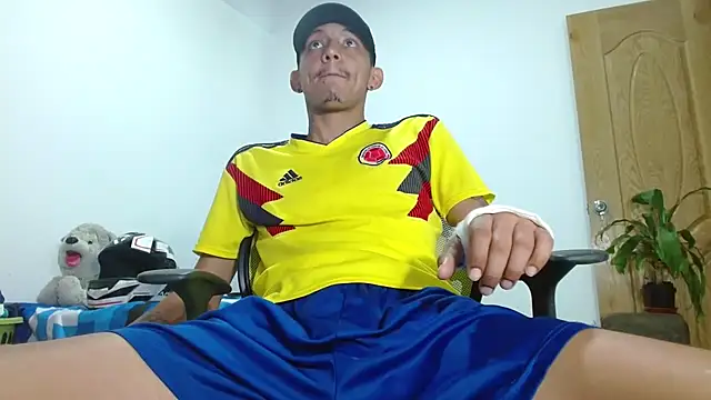 skinny23cm 网络视讯表演