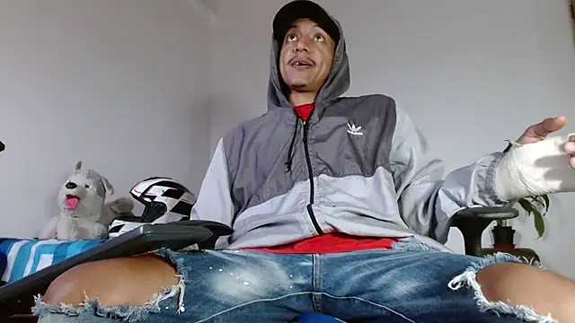 skinny23cmn Webbikameraesitys