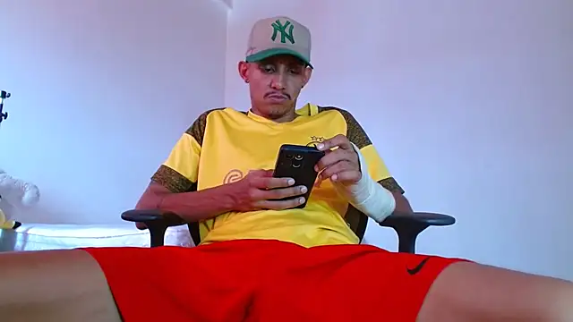 Webkamerová show skinny23cm