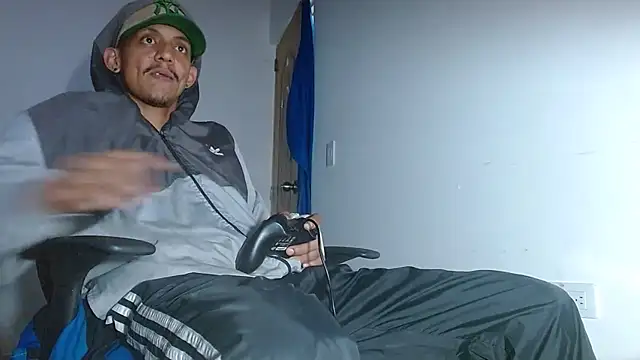skinny23cmn Webbikameraesitys