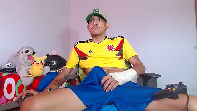 skinny23cm's Webcam Show