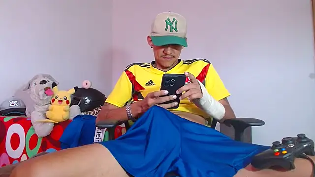 skinny23cm Webcam Show