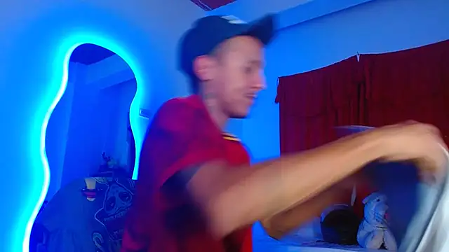 skinny23cm Show Webcam