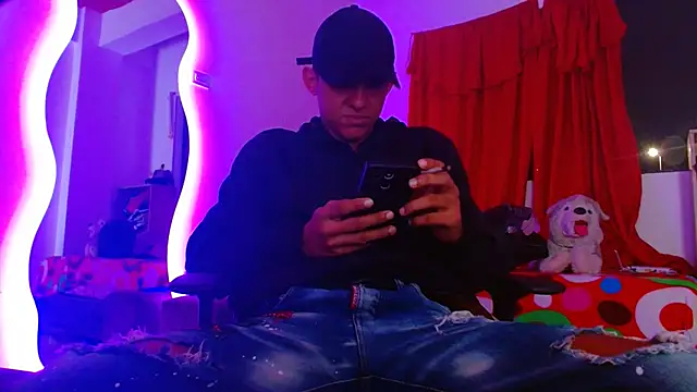 Show de skinny23cm na webcam