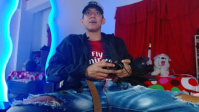 skinny23cm Show Webcam