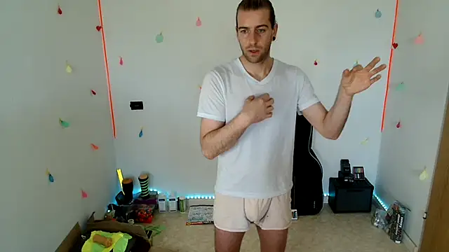 hei_69 Chat XXX in diretta