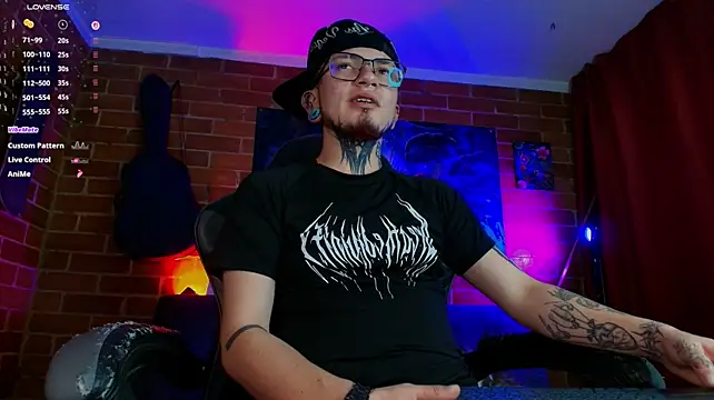 tyler_jones_'s Webcam Show