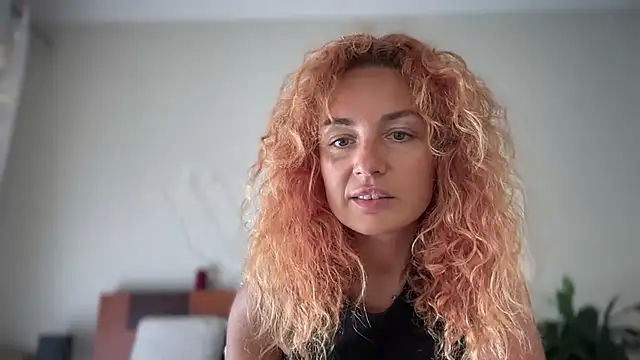 Reddgiirl élő XXX-chatje