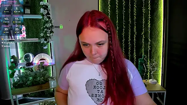 Show modela keri_ti na web-kameri