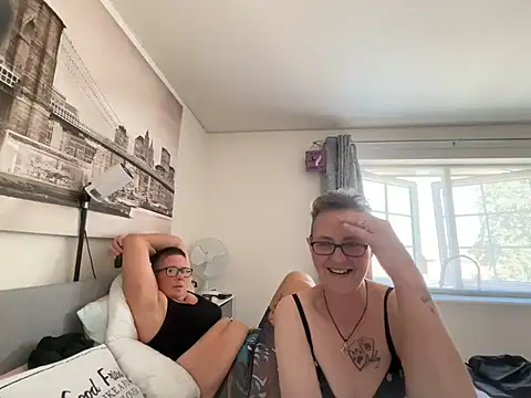 Curvy-Jinxn Webbikameraesitys