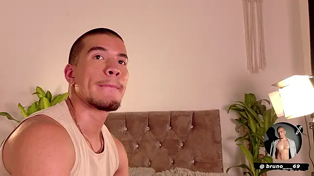 Bruno___69 网络视讯表演