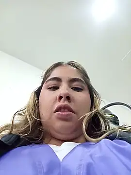 Sofia_Honey1のライブXXXチャット