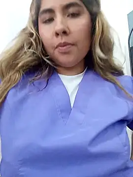Sofia_Honey1 élő XXX-chatje