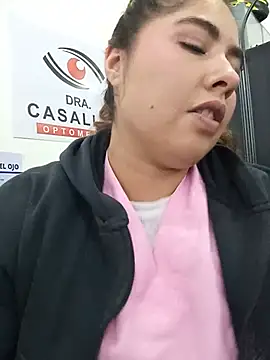 Sofia_Honey1 라이브 XXX 채팅
