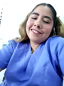Sofia_Honey1 现场XXX聊天