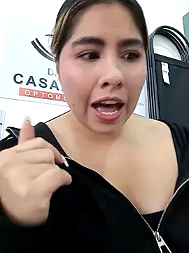 Sofia_Honey1 现场XXX聊天