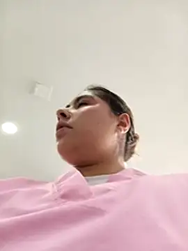 Sofia_Honey1: απευθείας συνομιλία ΧΧΧ