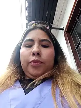 Sofia_Honey1 Adlı Modelin Canlı XXX Sohbeti