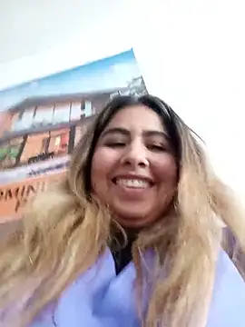 Sofia_Honey1 现场XXX聊天