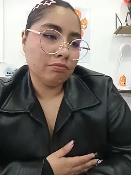Sofia_Honey1 Adlı Modelin Web Kamerası Şovu