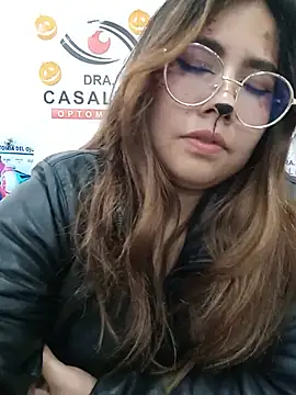 Sofia_Honey1のライブXXXチャット