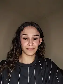 Twink_fem-boy Шоу с уебкамера