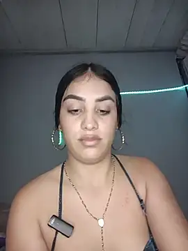 Show de Bigtiti01 na webcam