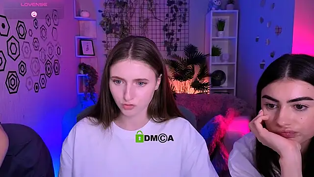 Show modela nekky_mouse na web-kameri