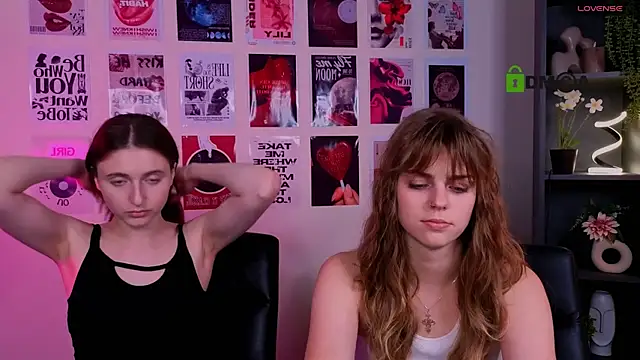 nekky_mouse's Live XXX Chat