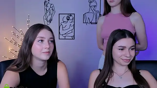 Show modela nekky_mouse na web-kameri