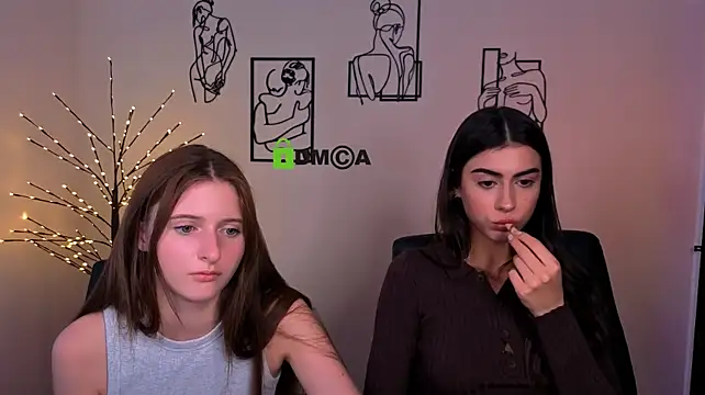 Show modela nekky_mouse na web-kameri